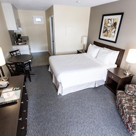Siesta Suites Kelowna Eksteriør billede