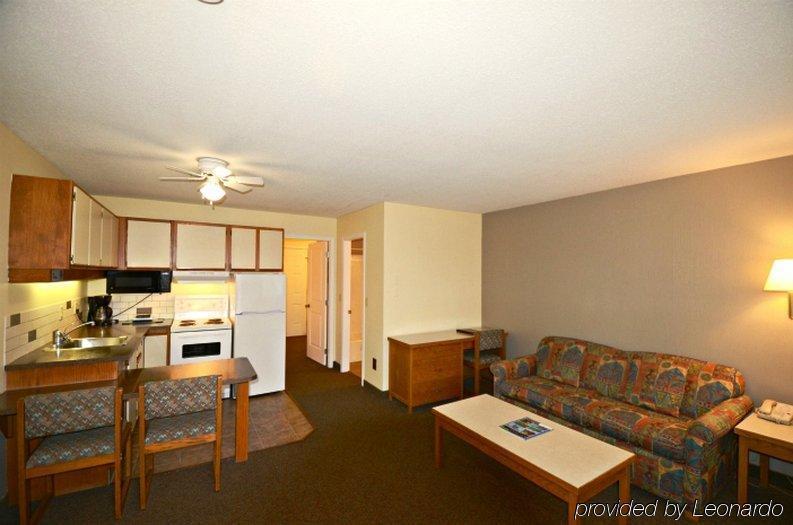 Siesta Suites Kelowna Eksteriør billede