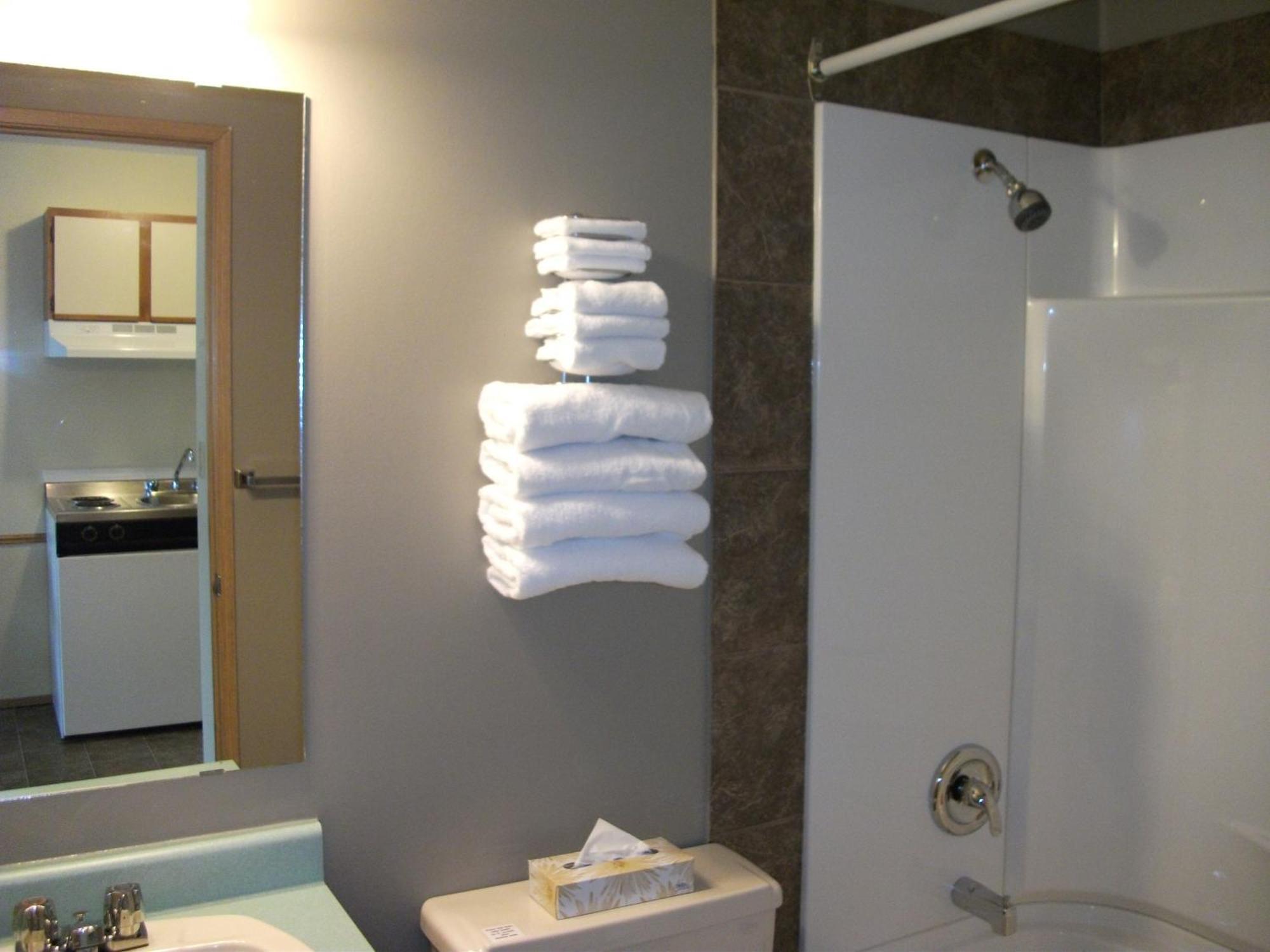 Siesta Suites Kelowna Eksteriør billede