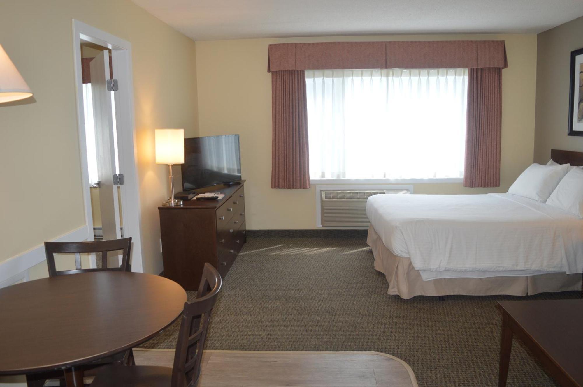 Siesta Suites Kelowna Eksteriør billede