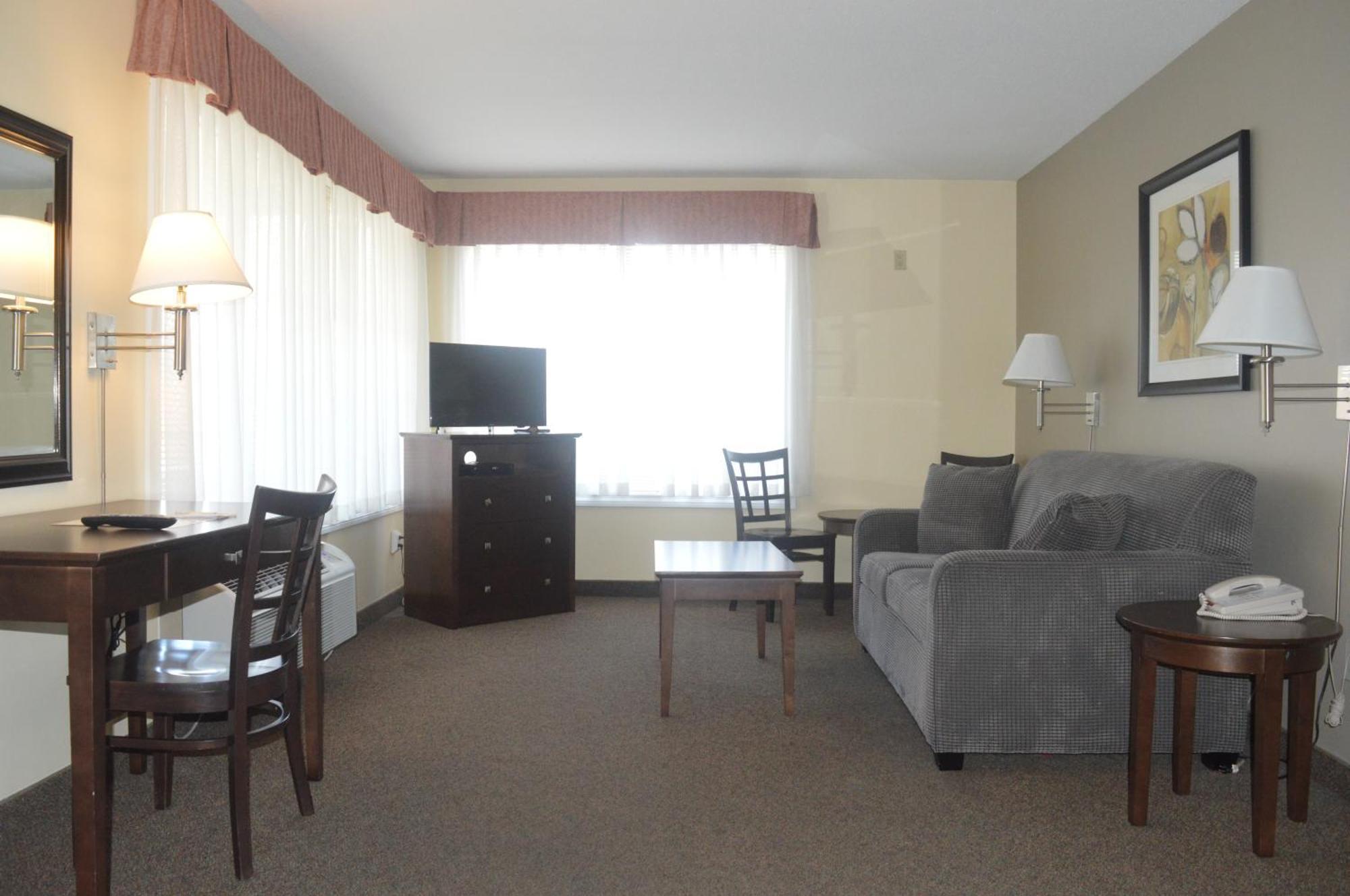 Siesta Suites Kelowna Eksteriør billede