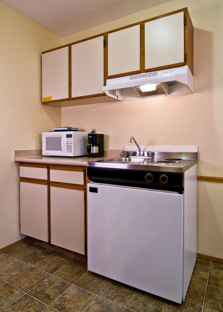Siesta Suites Kelowna Eksteriør billede