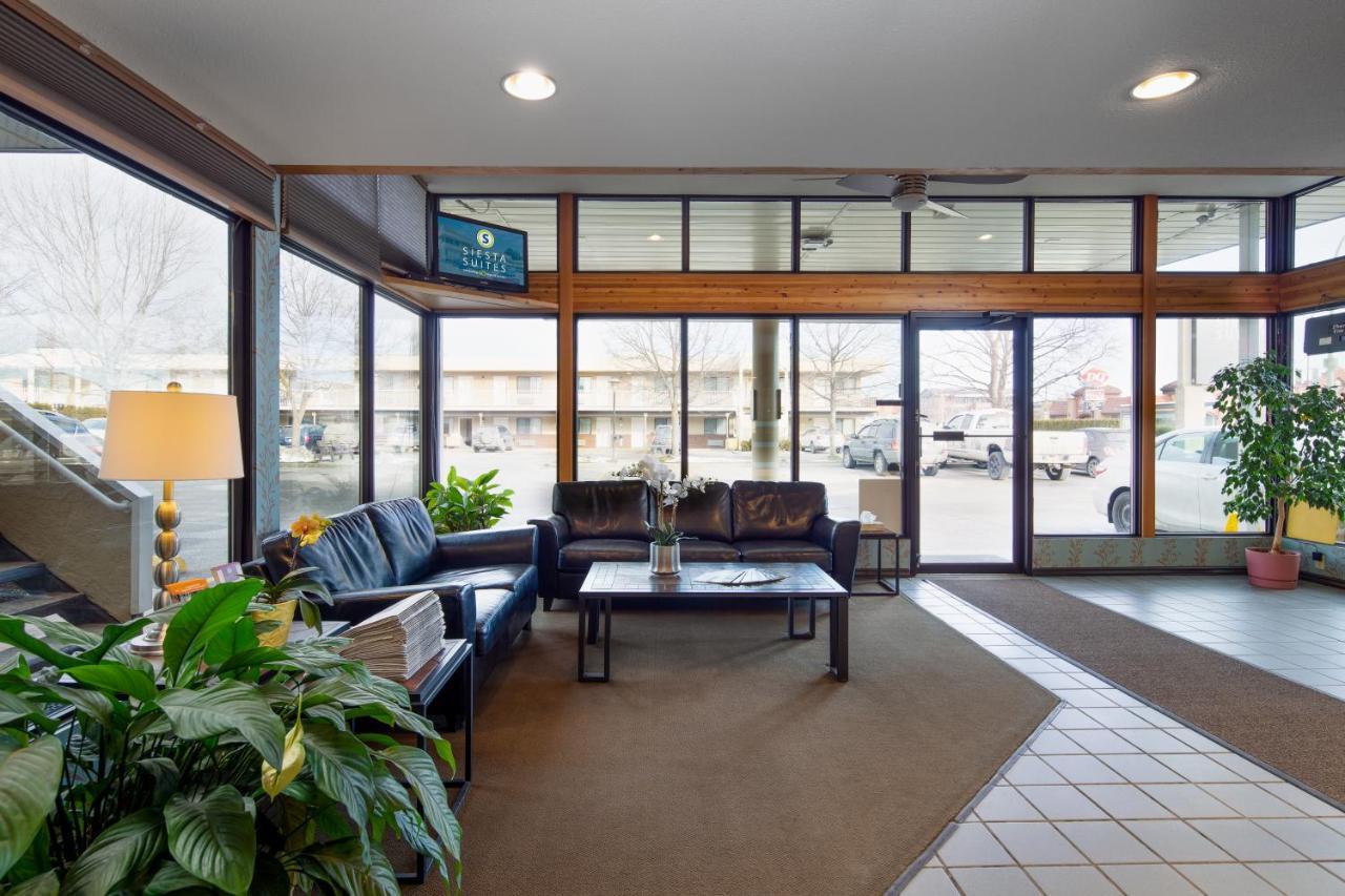 Siesta Suites Kelowna Eksteriør billede